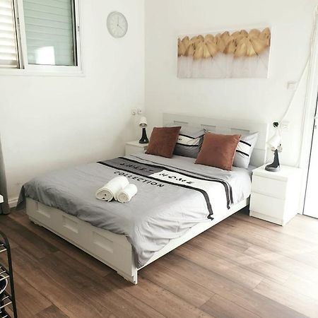 Magnifique Studio Avec Grande Terasse A Tel Aviv Apartment ภายนอก รูปภาพ